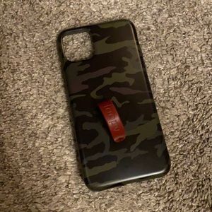 Loopy Camo Case